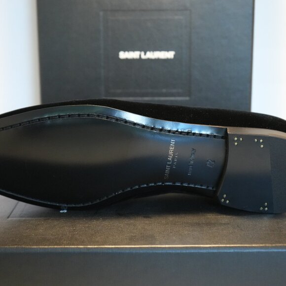 Yves SAINT LAURENT - Picture 9 of 10